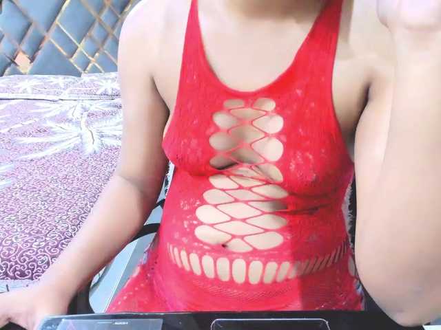 Indiankitty11 live cam on BongaCams