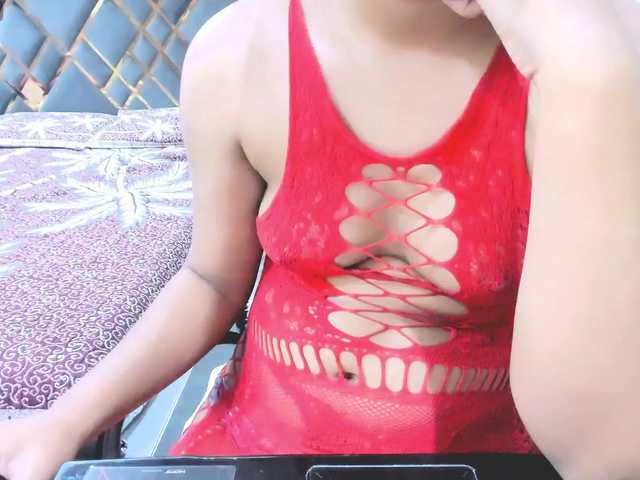 Indiankitty11 live cam on BongaCams