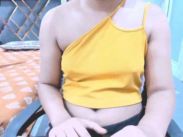 Indiankitty11 live cam on BongaCams