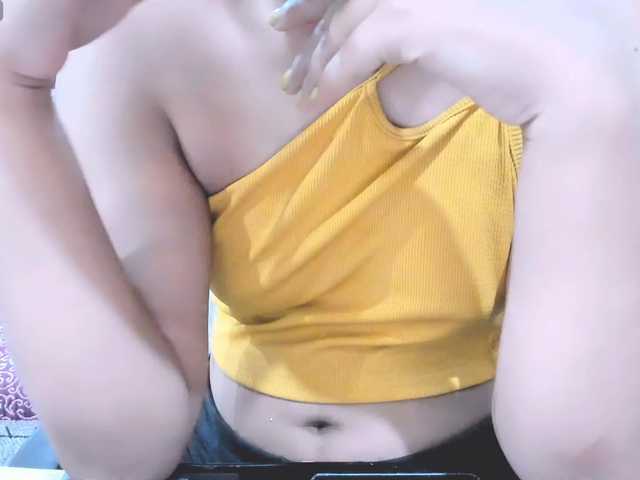 Indiankitty11 live cam on BongaCams