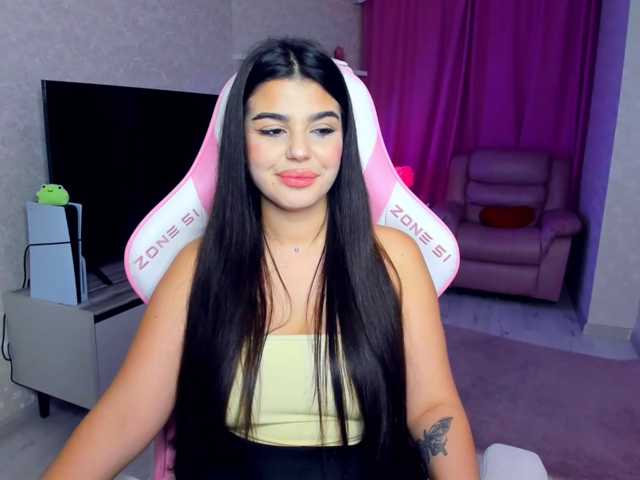SnowingWinter live cam on BongaCams