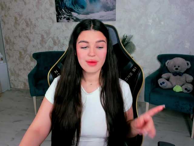 SnowingWinter live cam on BongaCams