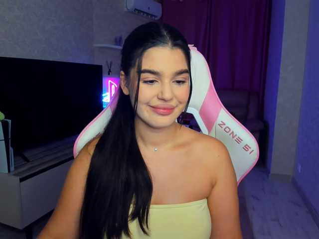 SnowingWinter live cam on BongaCams