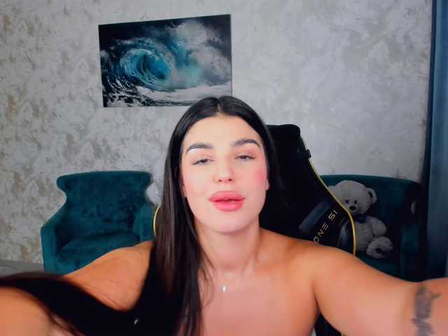 SnowingWinter live cam on BongaCams