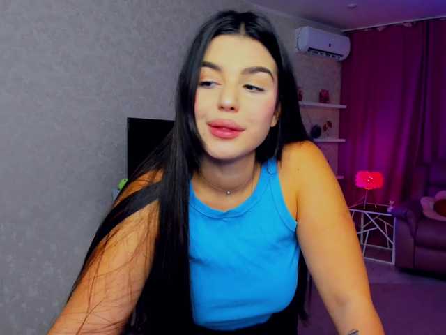 SnowingWinter live cam on BongaCams