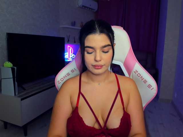 SnowingWinter live cam on BongaCams