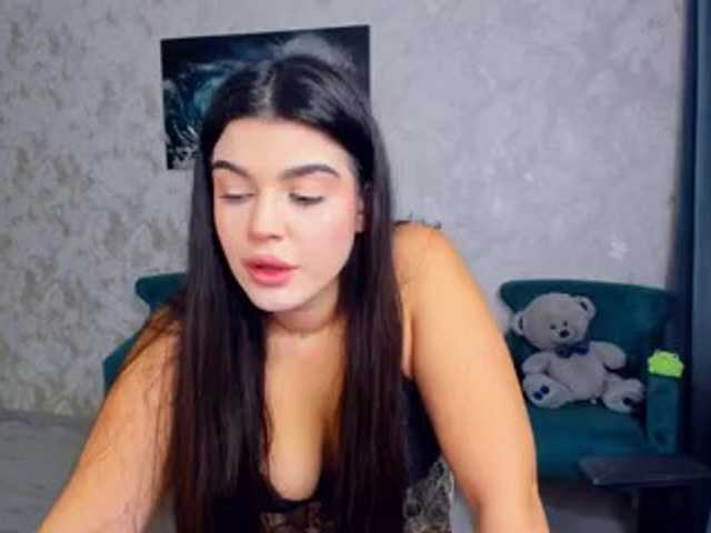 SnowingWinter live cam on BongaCams