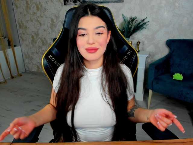 SnowingWinter's BongaCams show and profile