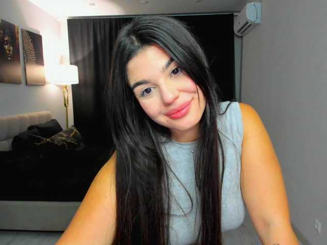 SnowingWinter live cam on BongaCams