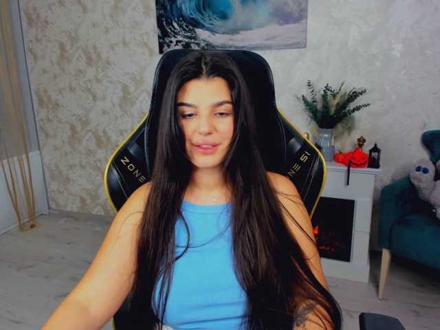 SnowingWinter live cam on BongaCams