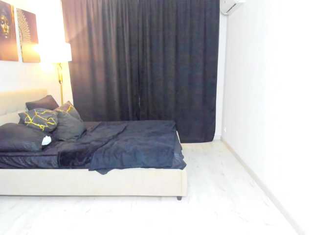 SnowingWinter live cam on BongaCams