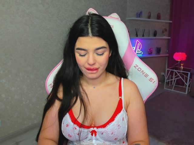 SnowingWinter live cam on BongaCams