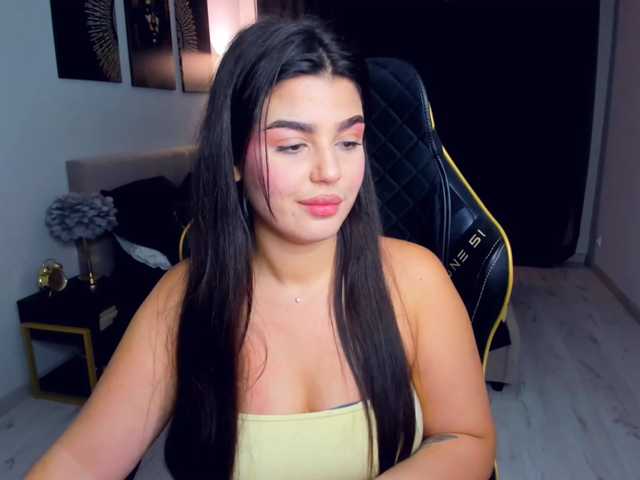 SnowingWinter live cam on BongaCams