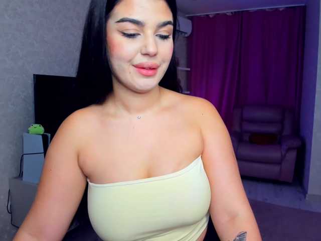 SnowingWinter live cam on BongaCams