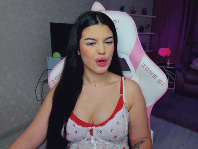 SnowingWinter live cam on BongaCams
