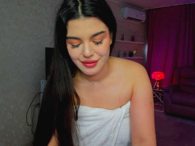 SnowingWinter live cam on BongaCams