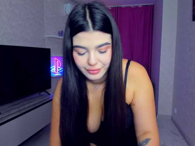 SnowingWinter live cam on BongaCams
