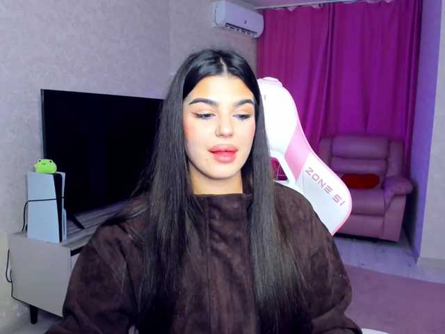SnowingWinter live cam on BongaCams
