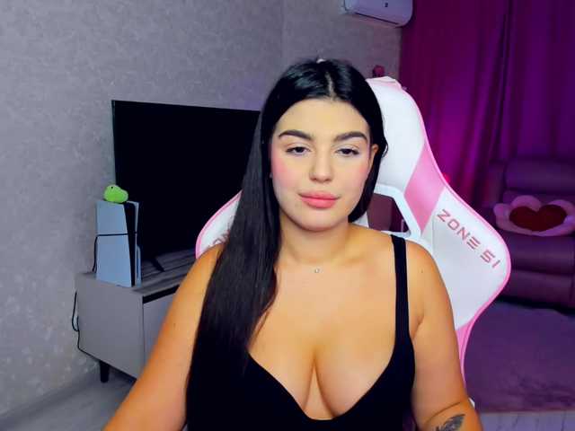 SnowingWinter live cam on BongaCams