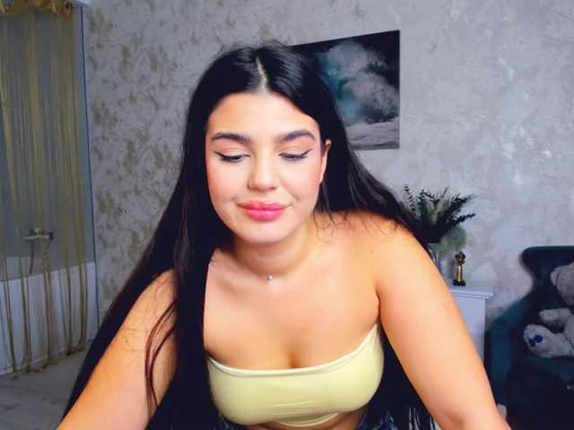 SnowingWinter live cam on BongaCams