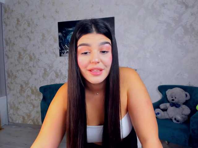 SnowingWinter live cam on BongaCams