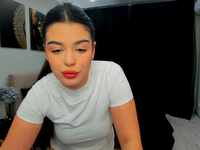 SnowingWinter's BongaCams show and profile