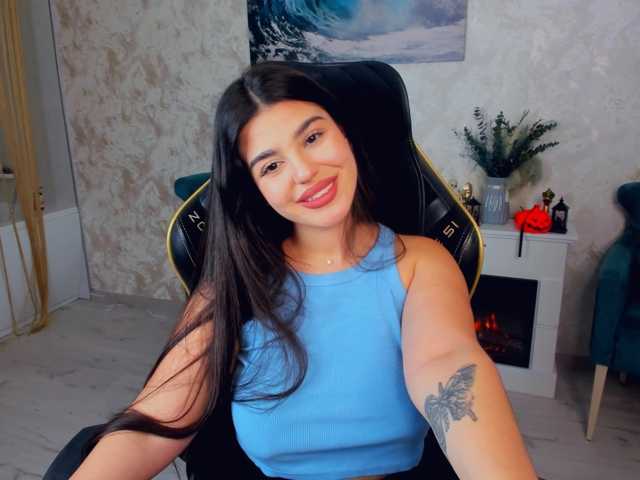 SnowingWinter live cam on BongaCams