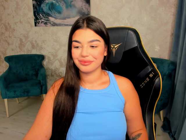 SnowingWinter live cam on BongaCams