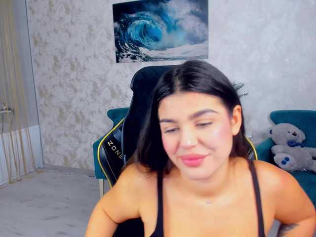 SnowingWinter live cam on BongaCams