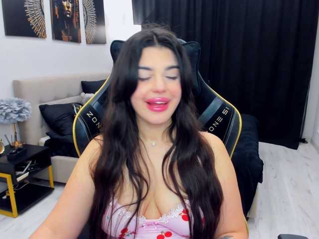 SnowingWinter live cam on BongaCams