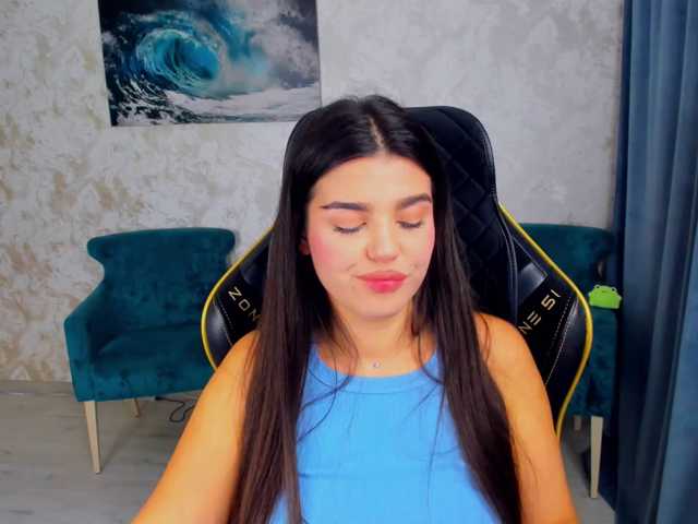 SnowingWinter live cam on BongaCams