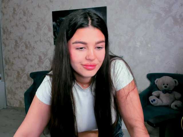 SnowingWinter live cam on BongaCams