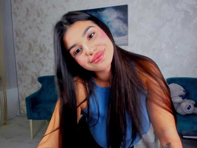 SnowingWinter live cam on BongaCams