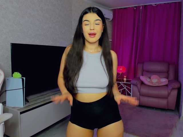 SnowingWinter live cam on BongaCams