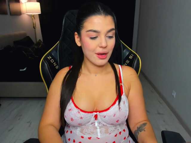 SnowingWinter live cam on BongaCams
