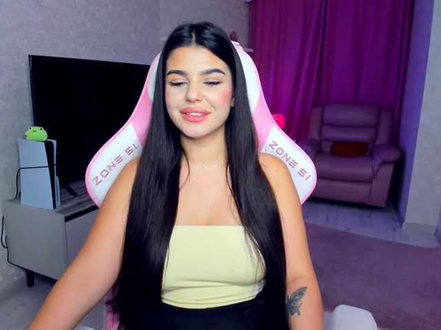 SnowingWinter live cam on BongaCams