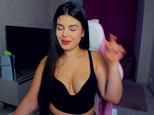SnowingWinter live cam on BongaCams