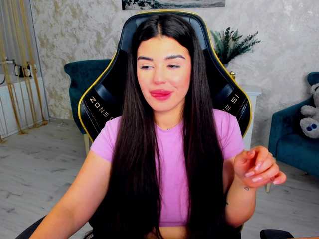 SnowingWinter live cam on BongaCams