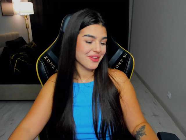 SnowingWinter live cam on BongaCams