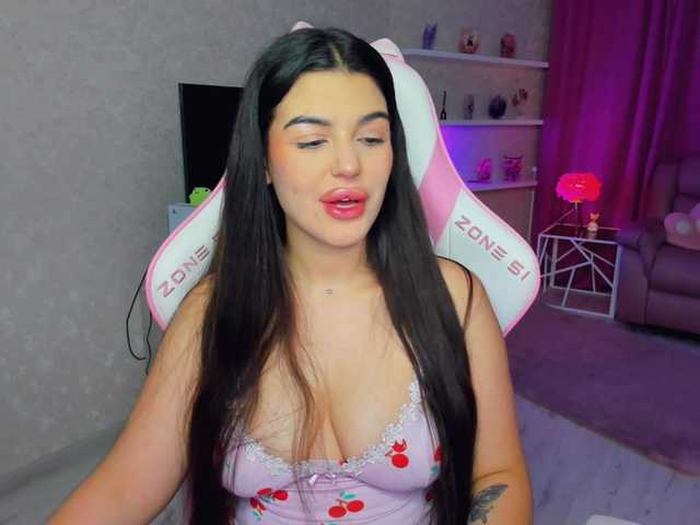 SnowingWinter live cam on BongaCams