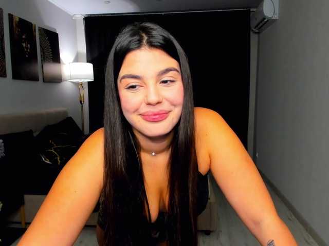 SnowingWinter live cam on BongaCams