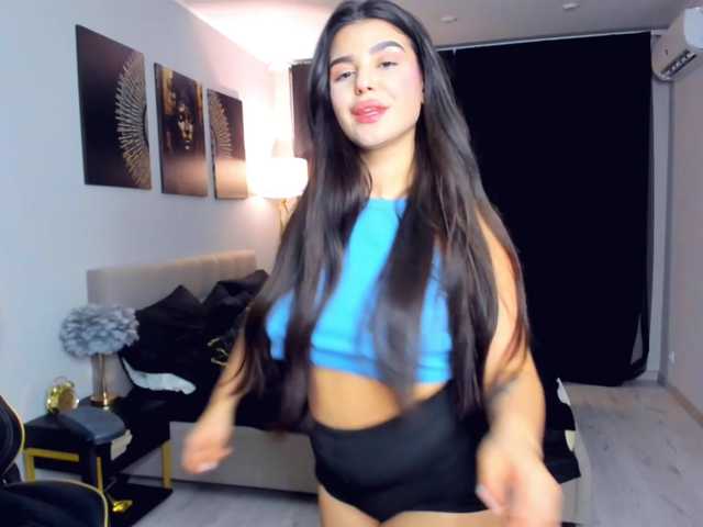 SnowingWinter live cam on BongaCams