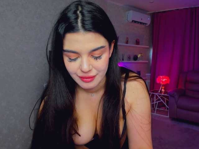 SnowingWinter live cam on BongaCams