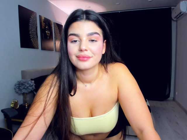 SnowingWinter live cam on BongaCams