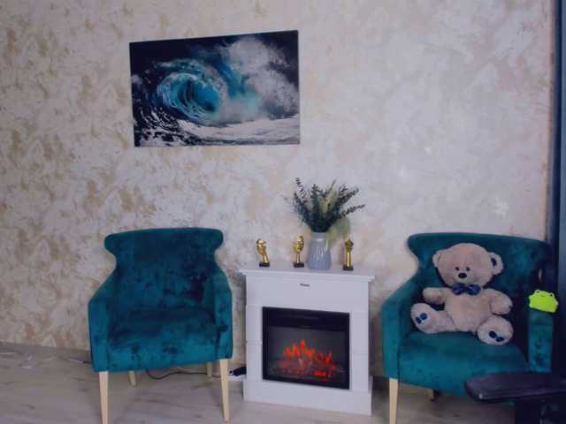 SnowingWinter live cam on BongaCams