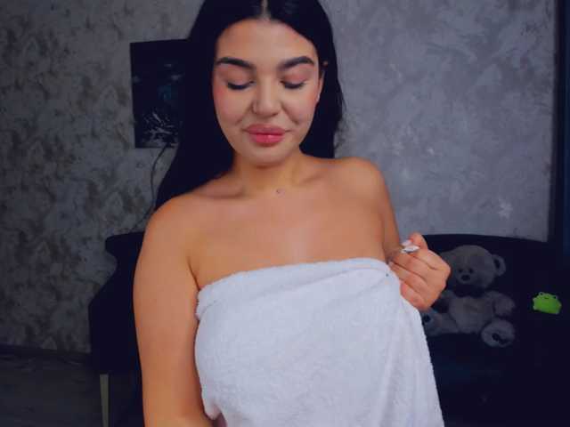 SnowingWinter live cam on BongaCams