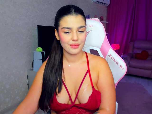 SnowingWinter live cam on BongaCams
