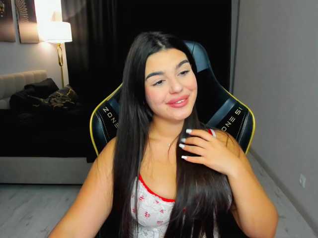 SnowingWinter live cam on BongaCams