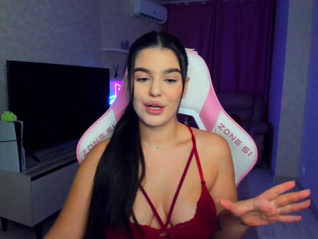 SnowingWinter live cam on BongaCams