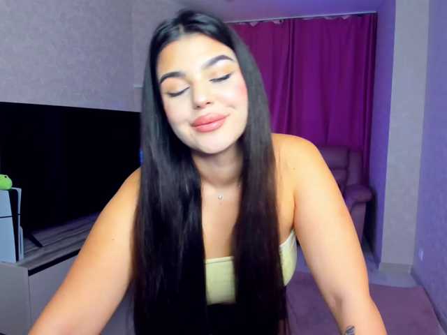 SnowingWinter live cam on BongaCams